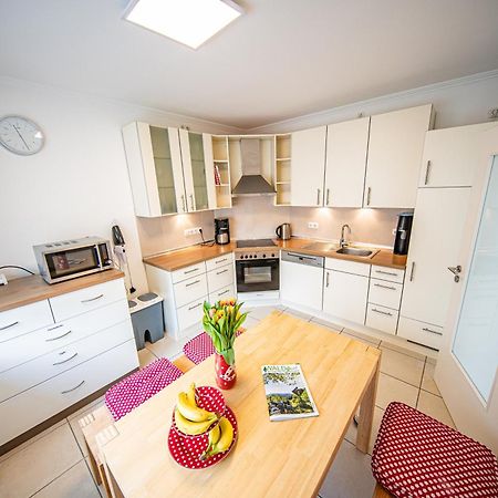 Schoene Ferienwohnung Vor Den Toren Pullman Citys Zwei Aicha vorm Wald Bagian luar foto