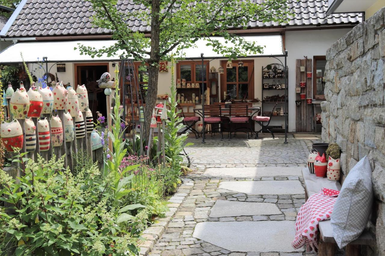 Schoene Ferienwohnung Vor Den Toren Pullman Citys Zwei Aicha vorm Wald Bagian luar foto