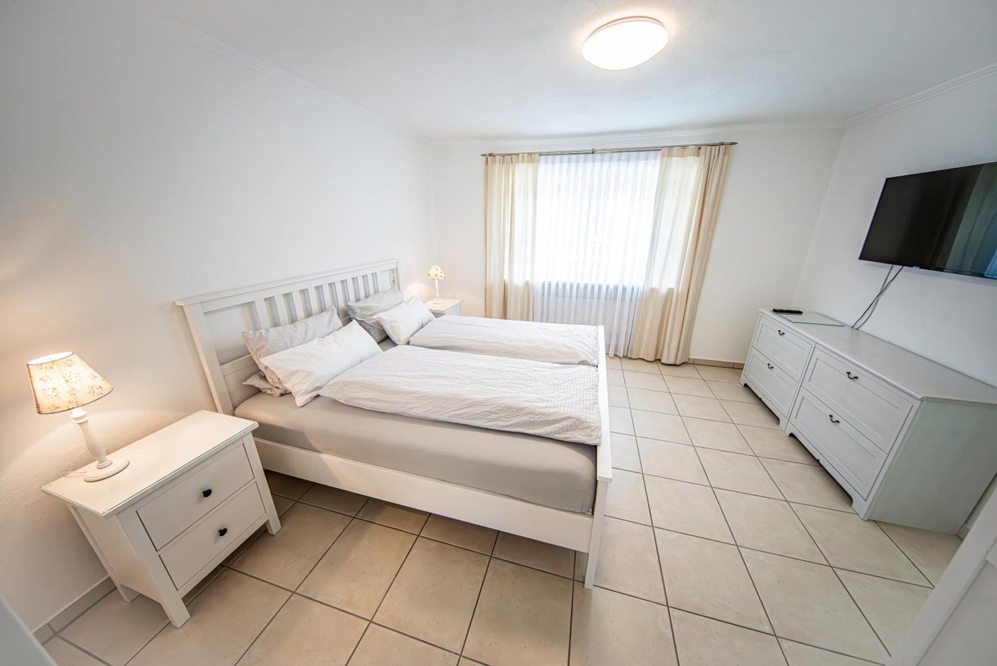 Schoene Ferienwohnung Vor Den Toren Pullman Citys Zwei Aicha vorm Wald Bagian luar foto